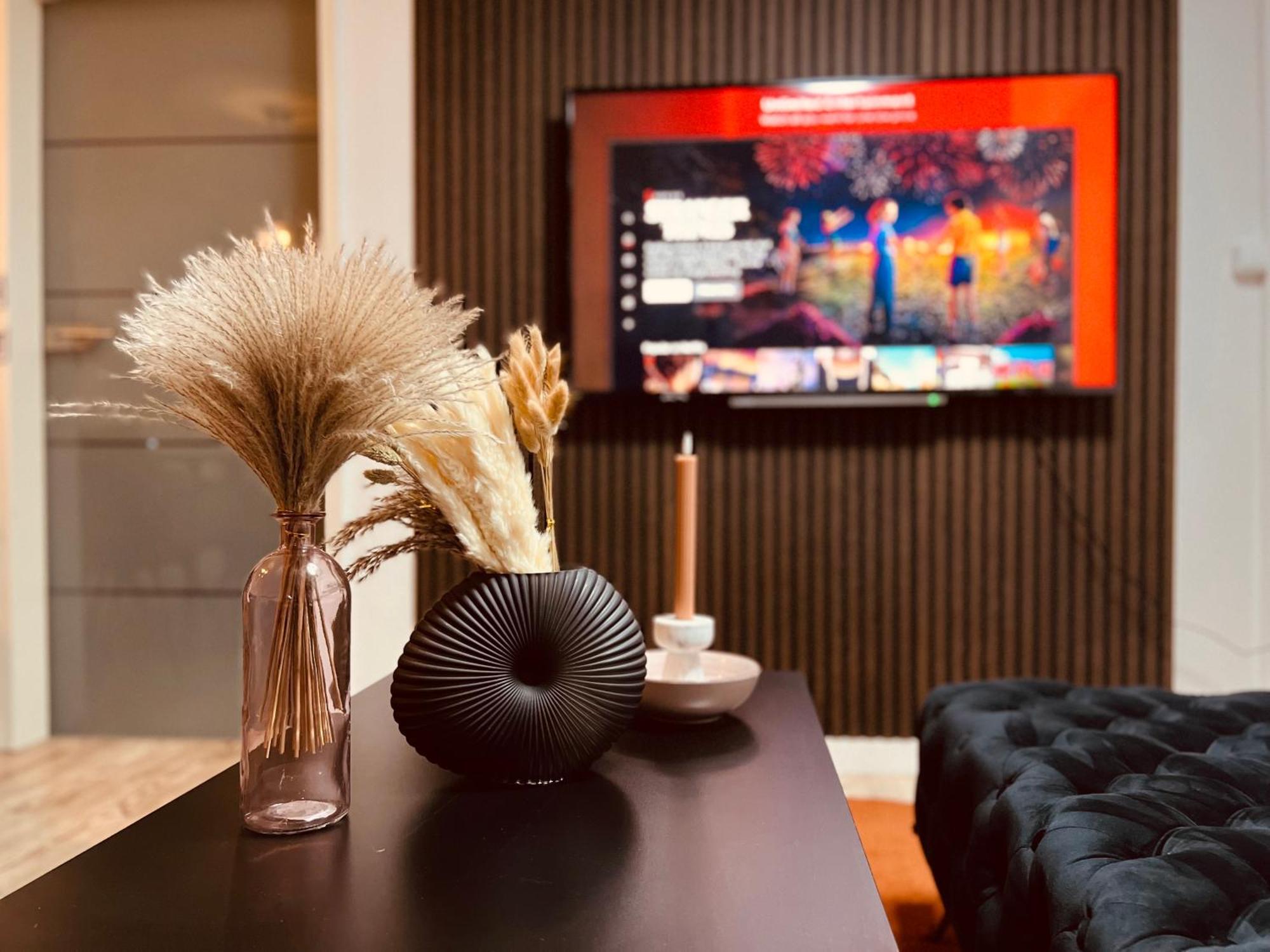 Апартаменты Cologne Luxe Living: Opulent Elegance Unleashed Экстерьер фото